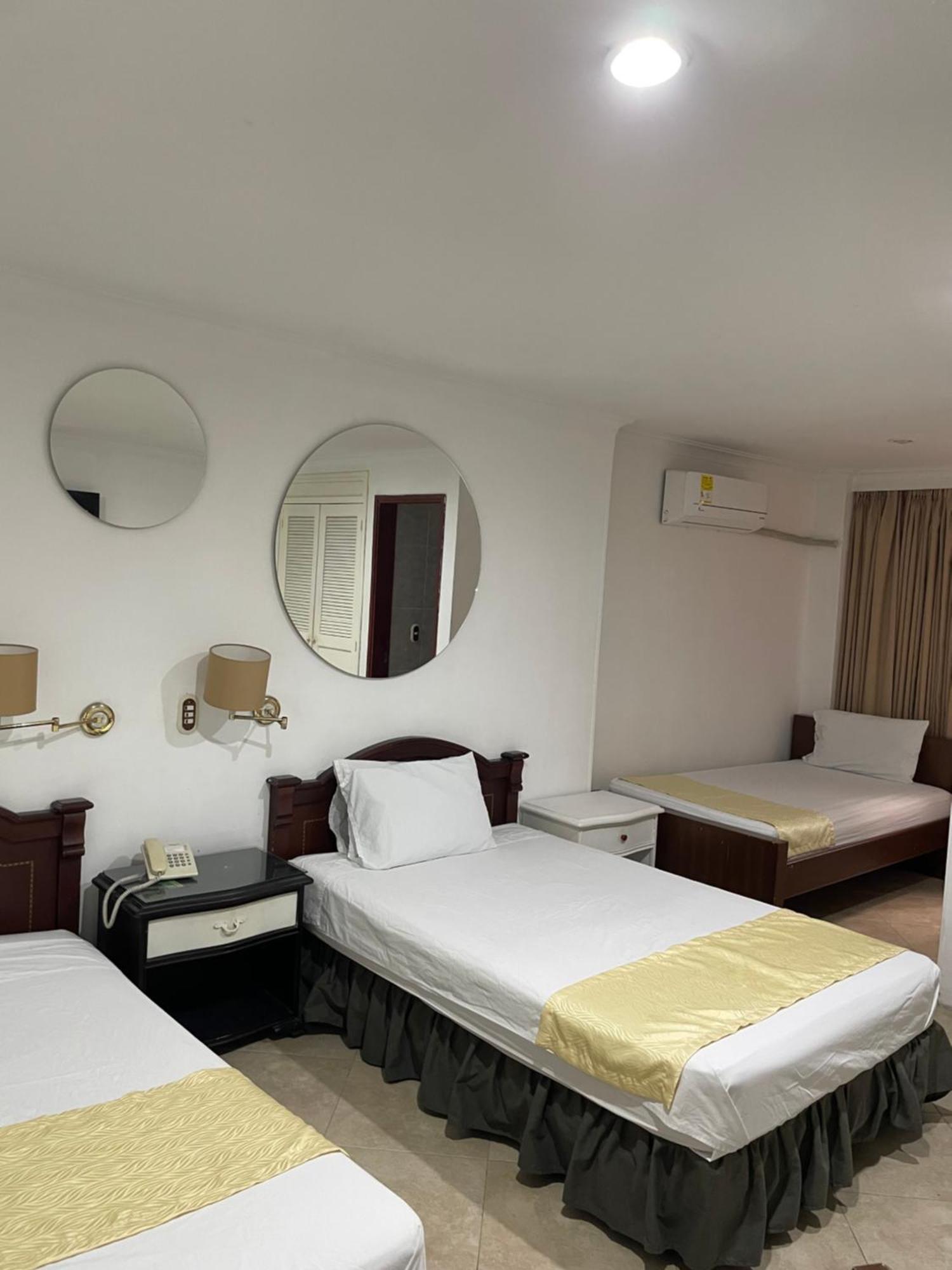 Hotel Prince Plaza メデジン エクステリア 写真